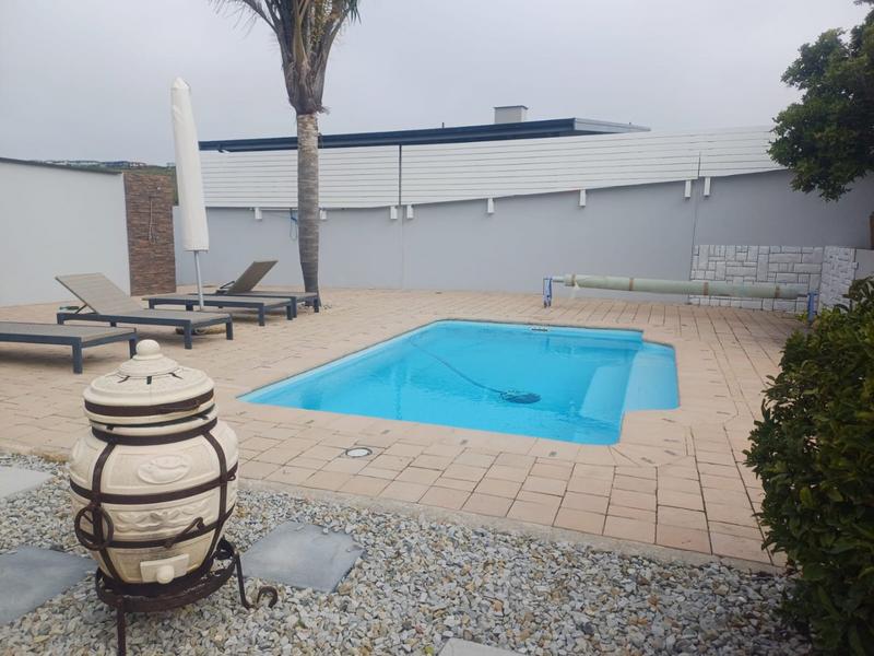 To Let 4 Bedroom Property for Rent in Robberg Ridge Western Cape